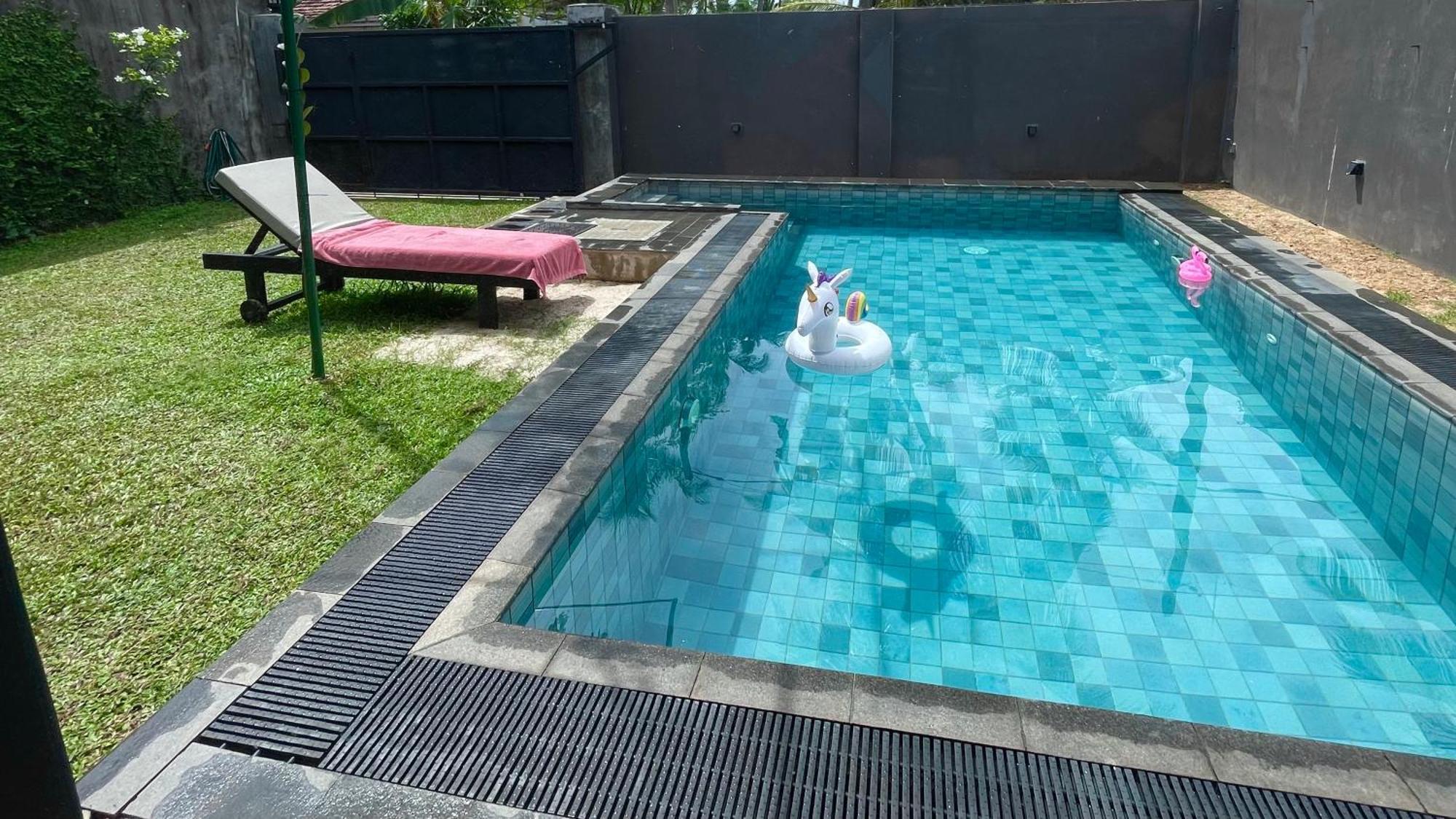 Negombo Morawala Beach Villa Dış mekan fotoğraf